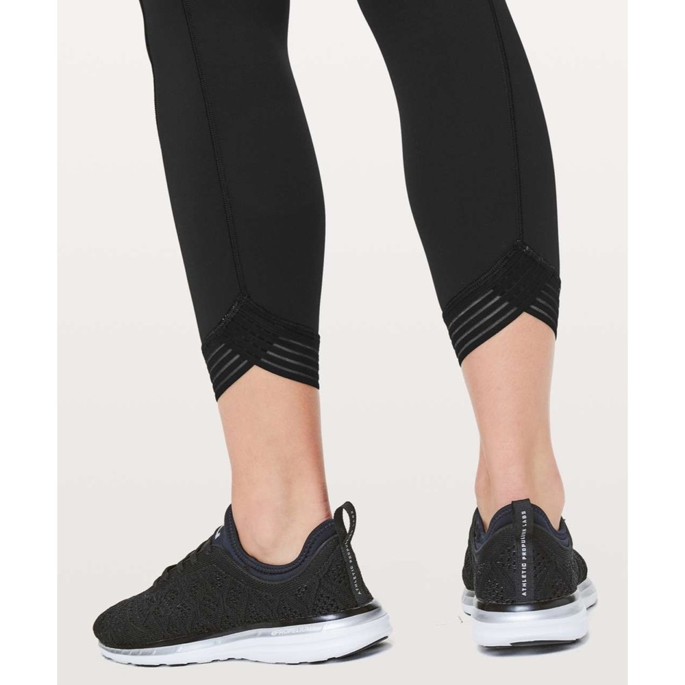 Lululemon Find Focus Tight 25”